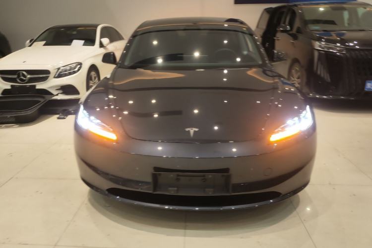 Used Tesla Model 3 2023 Rear-Wheel-Drive Version