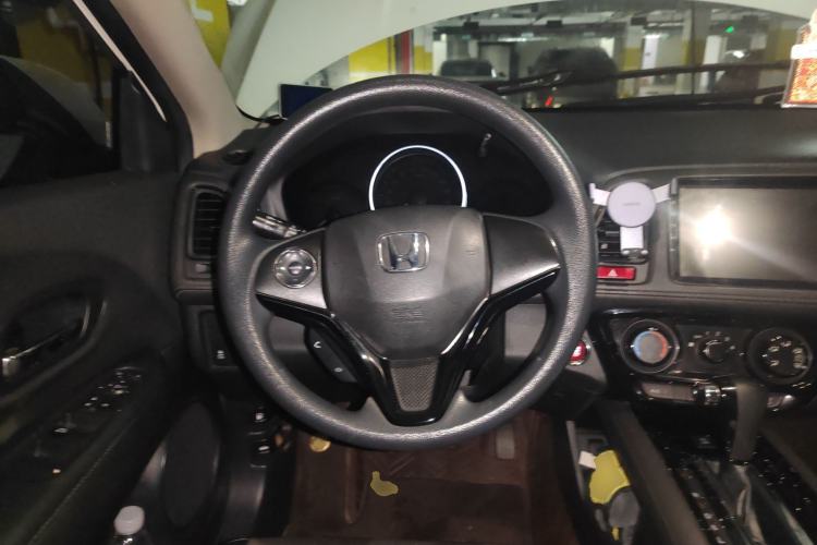 Used Honda Vezel 2017 1.8L CVT Front-Wheel Drive Pioneer Edition