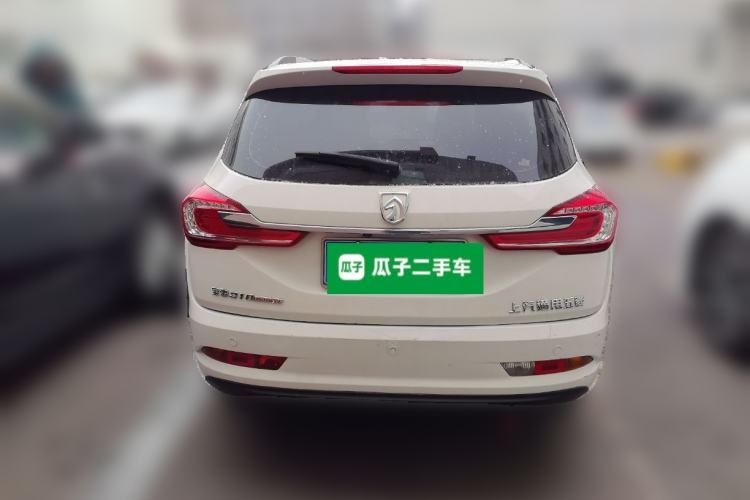 Used Baojun 310W 2017 1.5L Manual Fashion Model China V