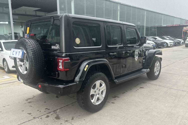 Used Jeep Wrangler 2018 2.0T Sahara Four-Door Edition

