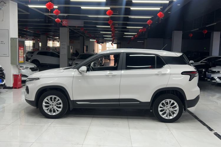 Used Baojun 510 2019 1.5L Manual Enjoyment Model 77kW China VI Emission Standard
