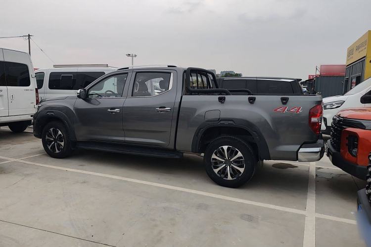 Used SAIC MAXUS Xingji 2023 Starry R 2.0T Automatic Diesel 4x4 Luxury Edition Long-Box Model