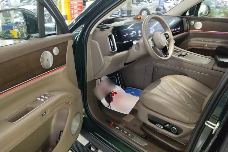 Used Hima AITO M9 2024 Range-Extended Ultra Version 52 kWh 6-Seater Model
