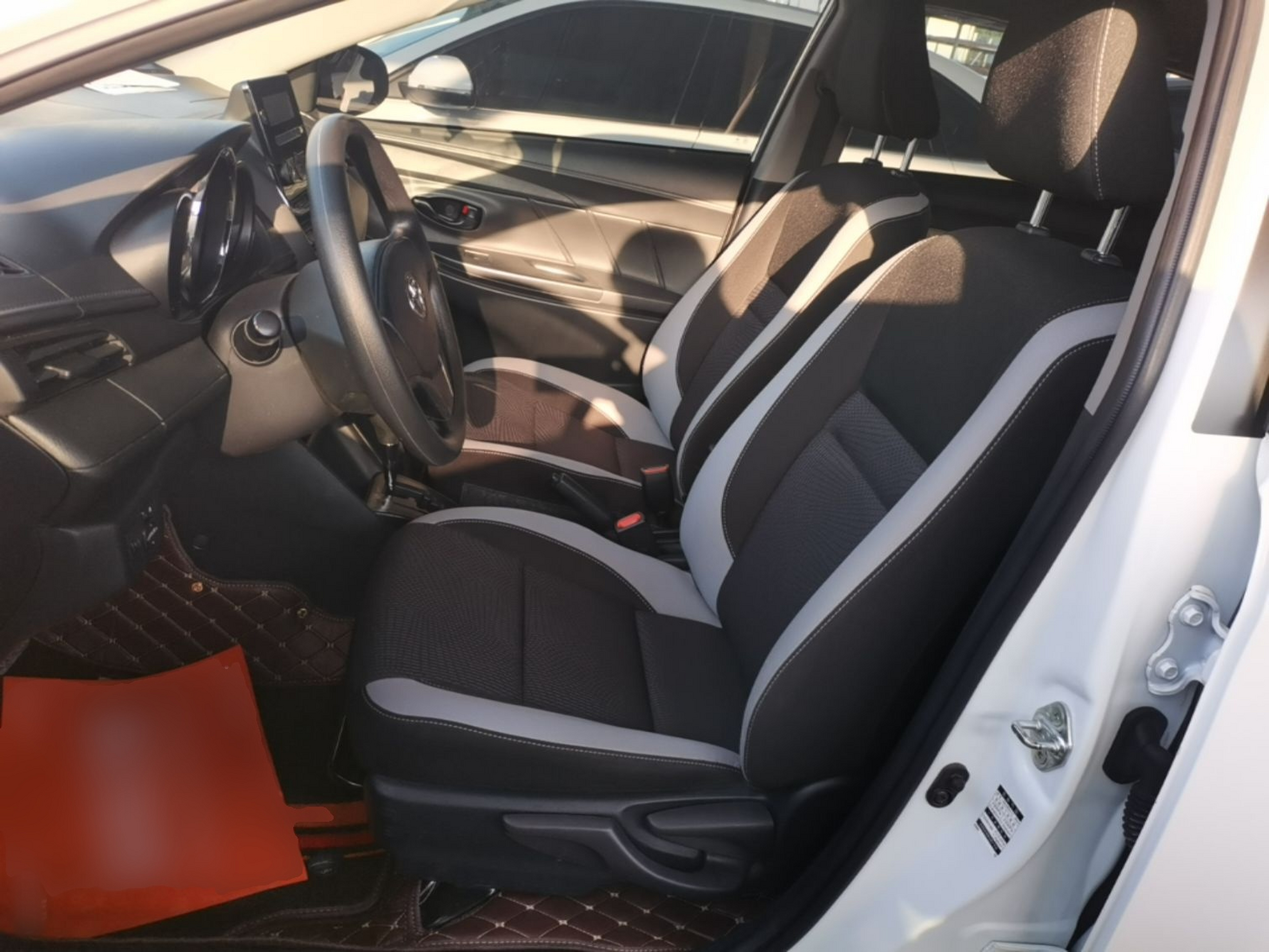Interior delantero
