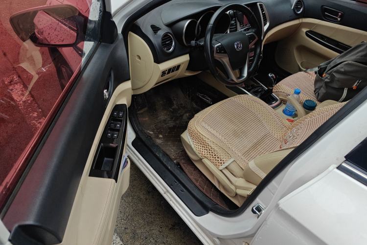 Used Changan Eado 2015 1.6L Manual Luxury Model China IV Standard