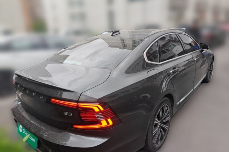 Used Volvo S90 2021 B5 Zhiyuan Luxury Edition
