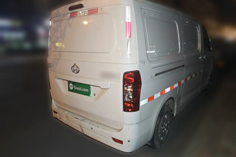 Used CHANGAN KAICHENG Ruixing EM60 2022 Pure Electric Van 4498 mm Long Flat Roof with Rear-Hinged Doors 2 Seats 60 kW 41.86 kWh Rear Right 45 Deg