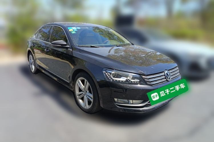Used Volkswagen Passat 2013 2.0 TSI DSG Ultimate Edition Front Right 45 Deg