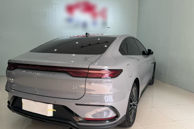 Used BYD Han 2025 DM-i 125KM LiDAR-Powered Intelligent Driving Model Exterior 5