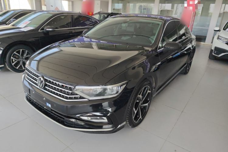 Used Volkswagen Magotan 2023 2 Million Units Limited Edition 330TSI DSG Leading Version