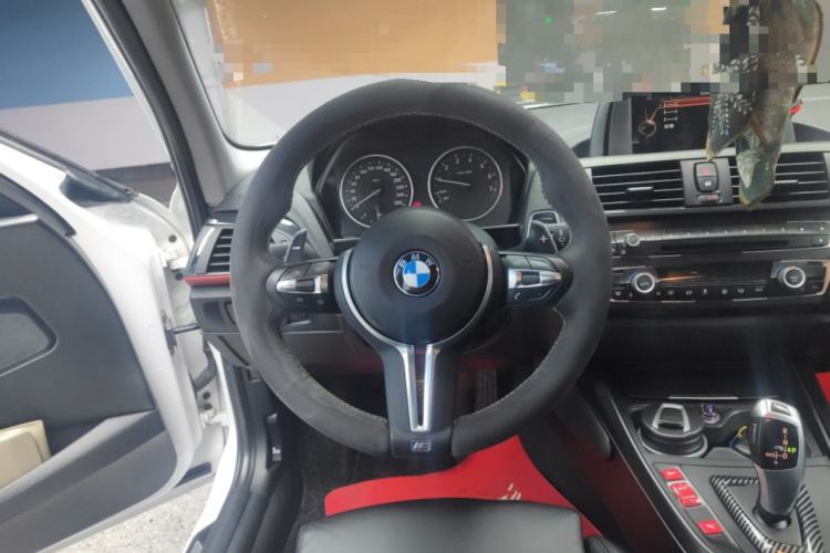 Used BMW 1 Series 2013 Revised 118i Sport Edition Steering Wheel