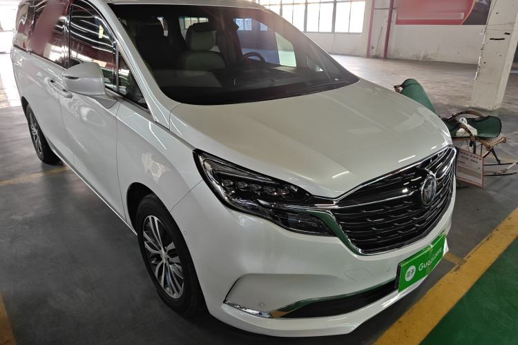 Used Buick GL8 2022 ES Landtrek 653T Luxury Edition