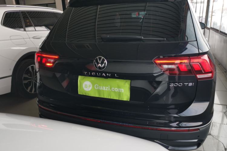 Used Volkswagen Tiguan L 2025 Model, Outstanding Version, 300TSI Automatic Two-Wheel Drive Longteng Edition Rear