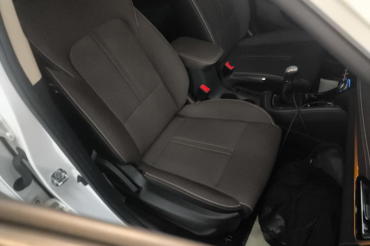 Used CHANGAN Eado DT 2018 1.6L Manual Comfort Model Right Front Seat