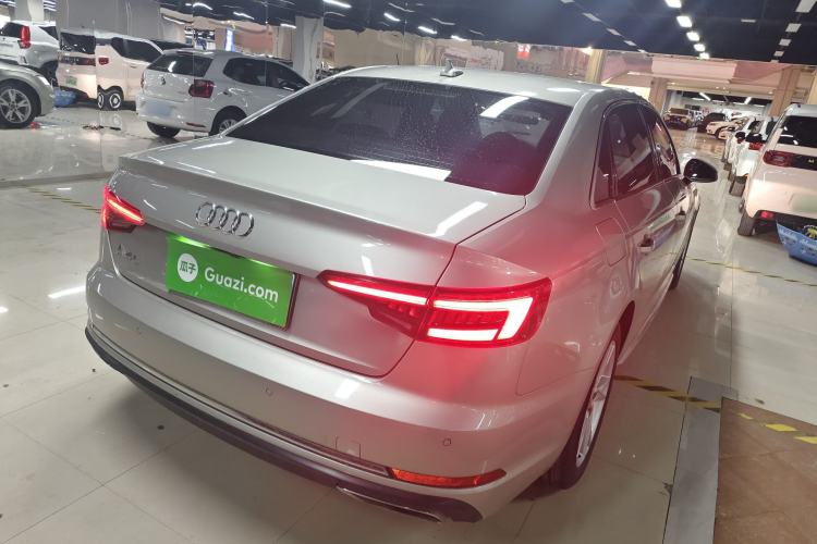 Used Audi A4L 2019 35 TFSI Ambition China VI
