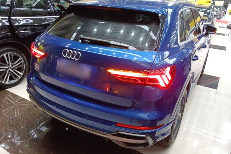 Used Audi Q3 2021 35 TFSI Fashion Dynamic Model
