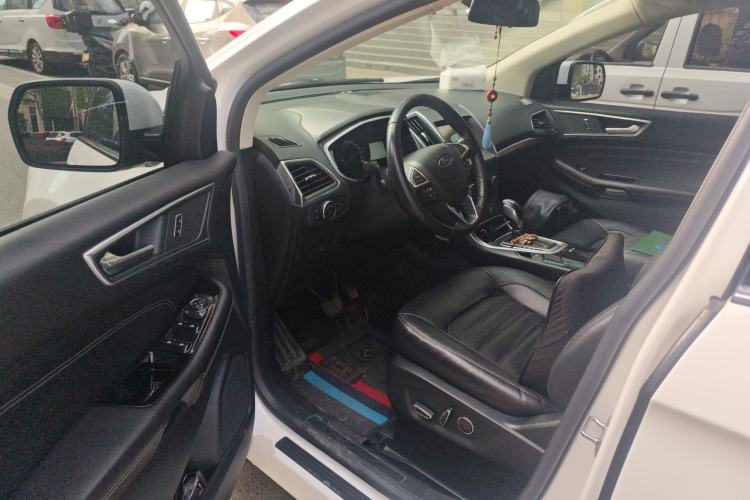 Used Ford Edge 2016 EcoBoost 245 Four-Wheel Drive Titanium Edition 7-Seater Driver Seat