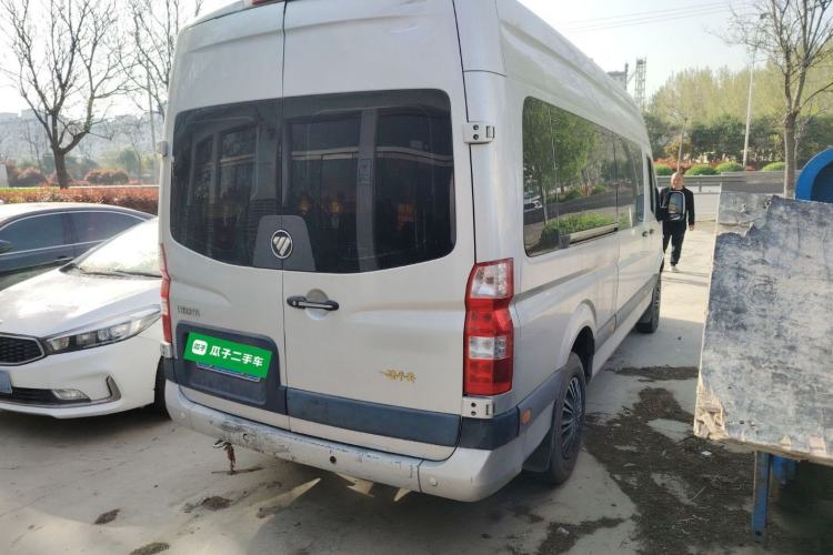 Used Foton Toano 2021 2.0T Manual Tongtu Extended-Wheelbase Mid-Roof 5/6/7-Seater 4F20TC3
