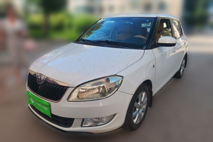 Used Skoda Fabia 2014 1.4L Automatic Crystal Edition