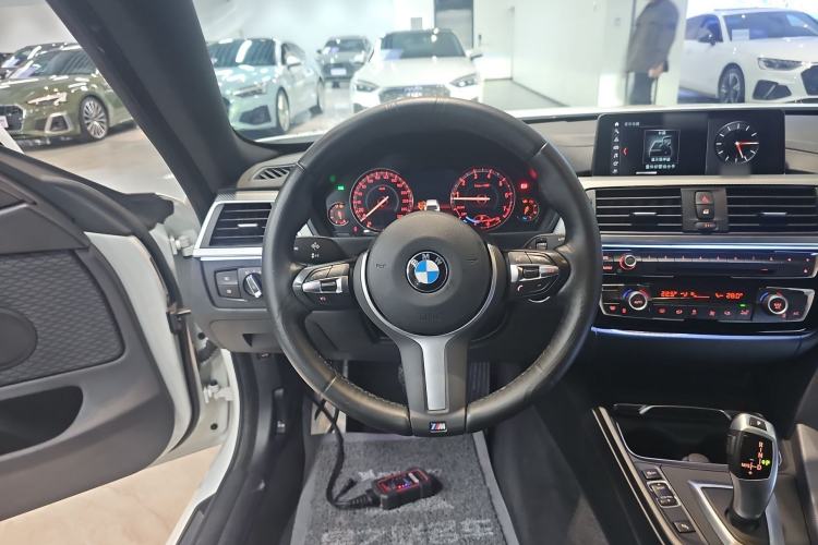 Used BMW 4 Series 2019 425i Gran Coupe M Sport Package Steering Wheel