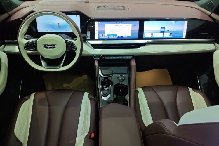 Used Geely Auto Monjaro L 2024 2.0TD High-Power Automatic Two-Wheel Drive Yunqi Version
