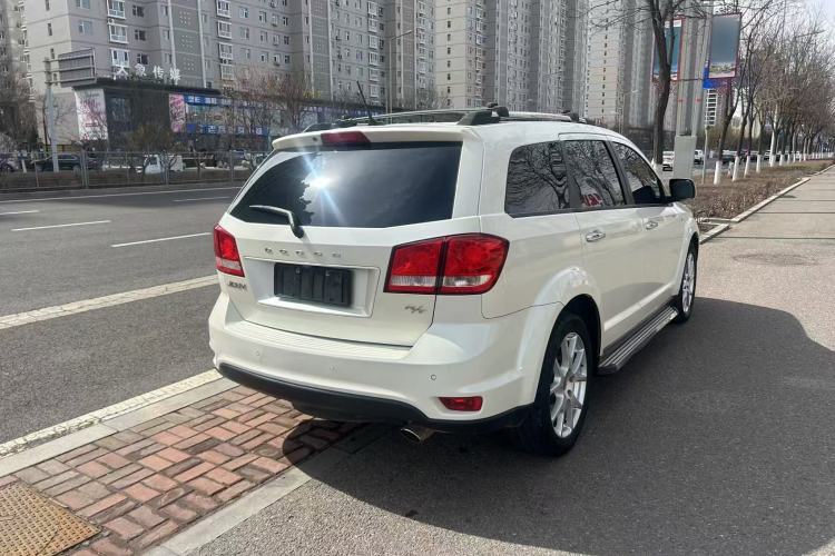 Used Dodge Journey 2013 2.4L Two-Wheel Drive Luxury Version