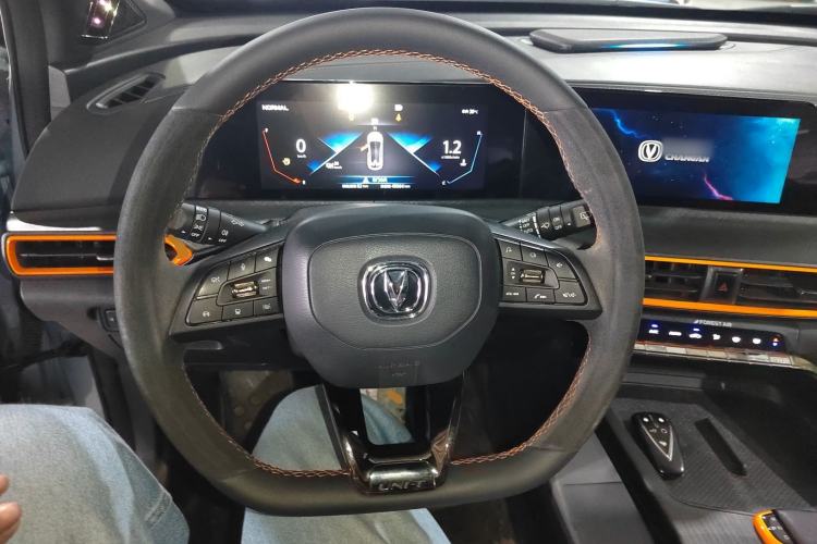 Used CHANGAN UNI-T 2021 1.5T Sport Edition Flagship Version Steering Wheel