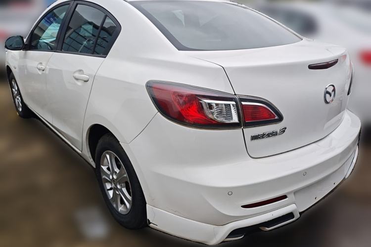 Used Mazda 3 2015 Sedan 1.6L Automatic Elite Model
