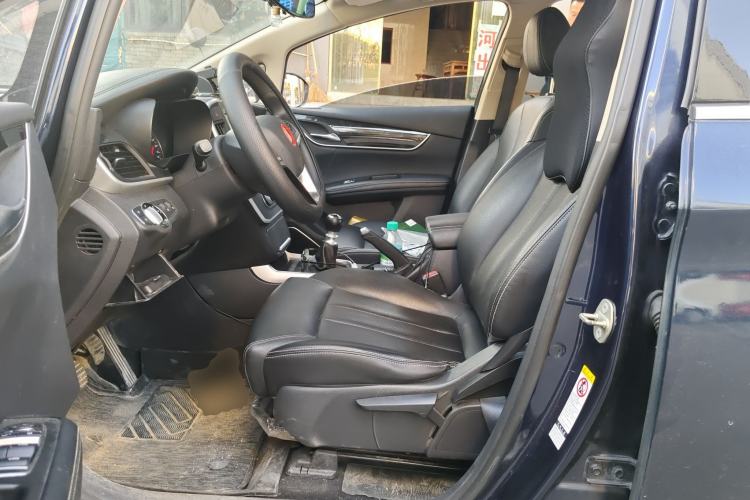 Used BYD Song MAX 2018 1.5T Manual Smart Connect Luxury 6-Seater
