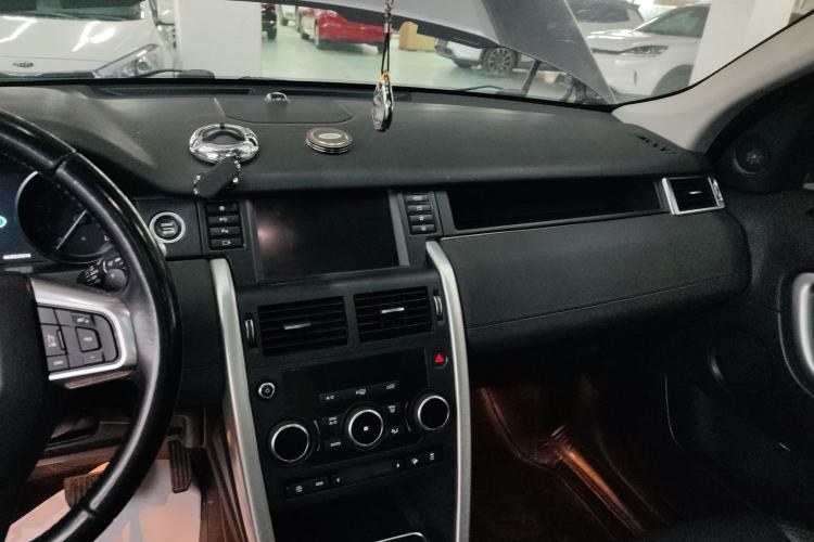 Used Land Rover Discovery Sport 2019 240 PS SE Version China VI Standard