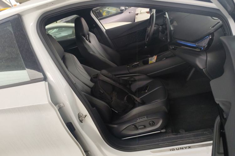 Used Volkswagen ID.UNYX 2024 Ultra Long-Range Version Right Front Seat