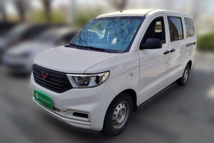 Used Wuling Hongguang V 2019 1.5L Jingqu Version China VI LAR
