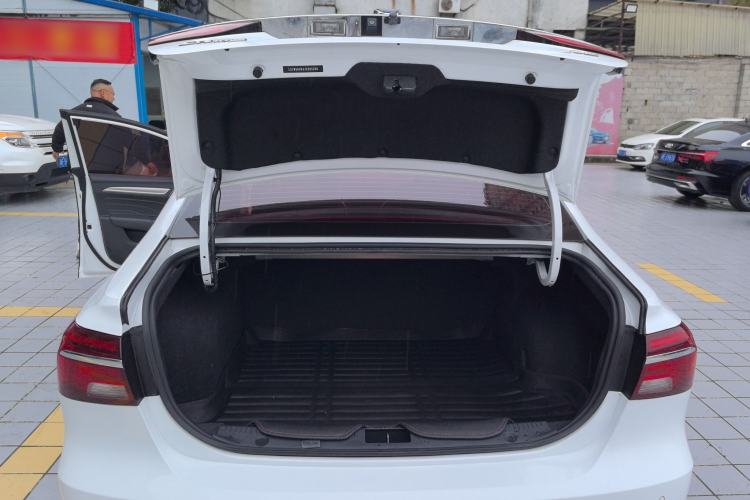 Used Roewe i6 2018 20T Automatic Flagship Edition