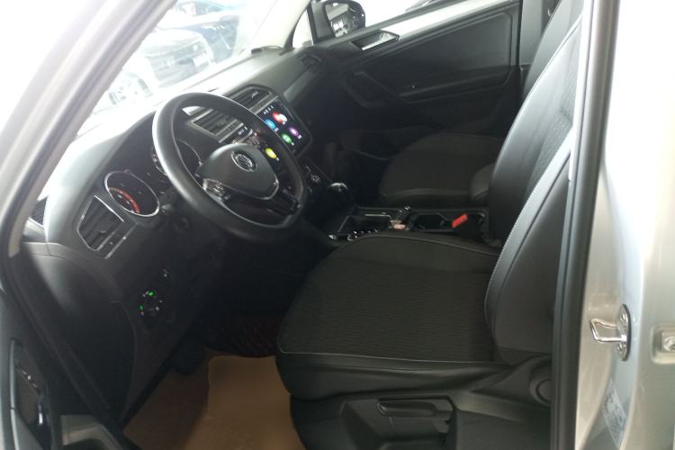 Used Volkswagen Tiguan L 2020 330TSI Automatic Two-Wheel Drive Luxury Edition China VI Standard
