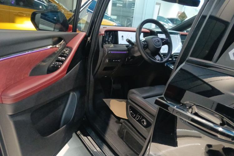 Used GAC Trumpchi M8 2025 Zongshi Series Super Hybrid Edition