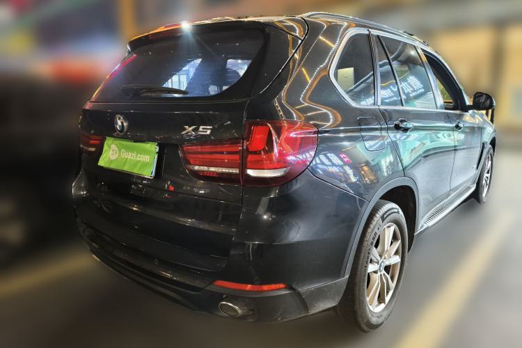 Used BMW X5 2014 xDrive35i Elegant Edition Rear Right 45 Deg