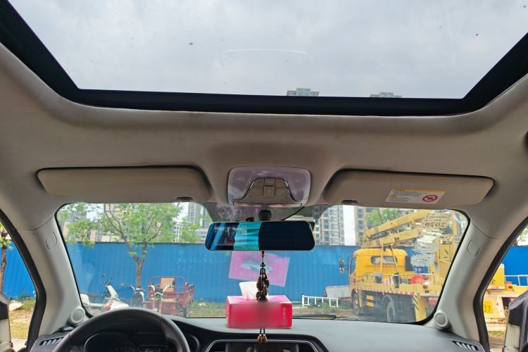 Used GAC Trumpchi GS4 2015 200T G-DCT Elite Edition Headliner