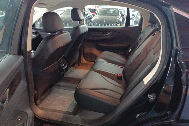 Used Hongqi E-QM5 2022 431 km Charge & Enjoy Edition