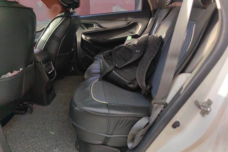 Used Baojun 560 2015 1.8L manual luxury version
