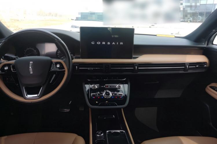 Used Lincoln Corsair 2021 2.0T Two-Wheel-Drive Luxury Edition Center Console