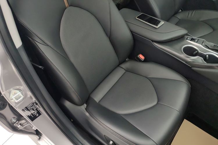 Used Toyota Camry 2021 2.0G Luxury Edition