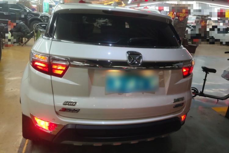 Used JMC Yusheng S330 2016 1.5L GTDi Automatic Two-Wheel Drive Prestige Edition