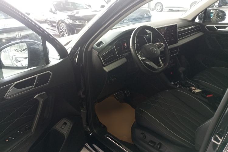 Used Volkswagen Tiguan L 2024 330TSI Automatic Two-Wheel Drive R-Line Enhanced Edition