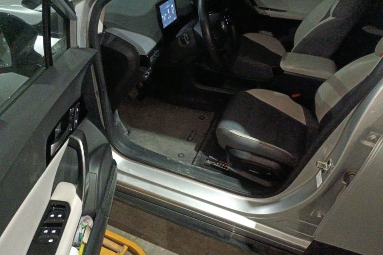 Used MG 4 EV 2022 520 km Flagship Edition
