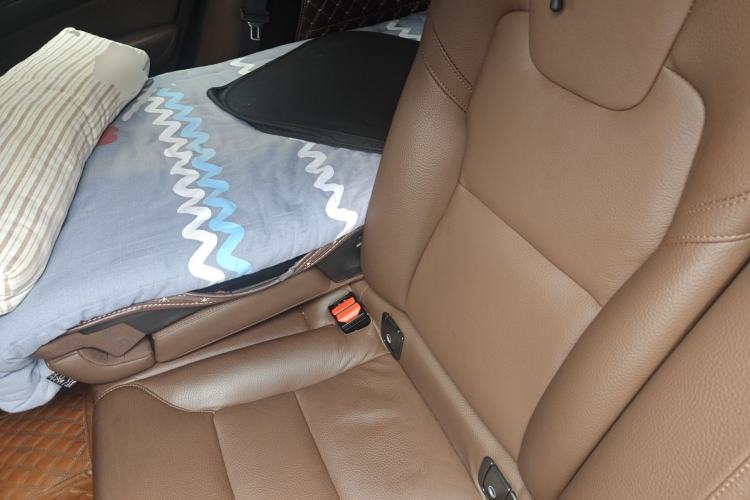 Used Volvo XC60 2022 B5 4x4 Smart Luxury Edition