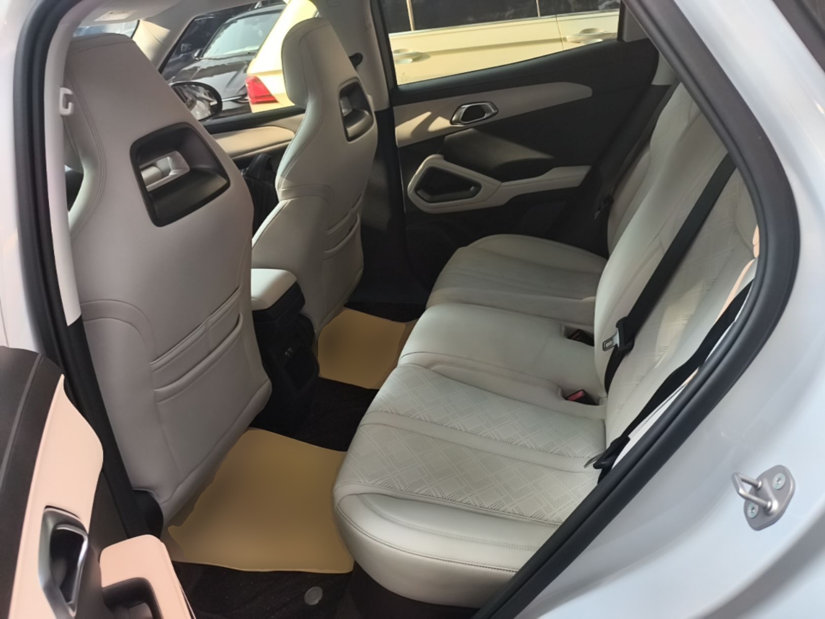 BYD Yuan UP 2024 401KM Beyond Edition — снимка 20