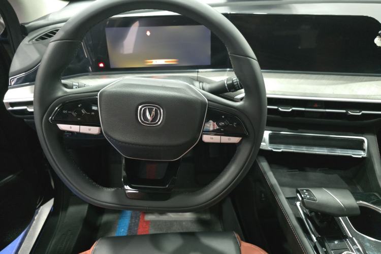 Used CHANGAN Eado 2022 PLUS Blue Whale NE 1.4T GDI DCT Flagship Edition Steering Wheel