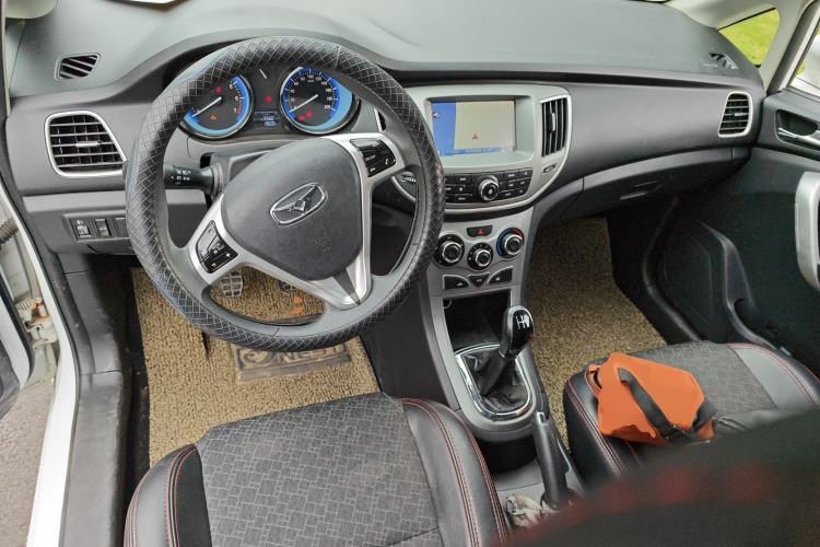 Used Cowin C3 2015 1.5L Manual Gold Diamond Edition
