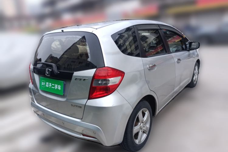 Used Honda Fit 2011 1.3L automatic comfort version