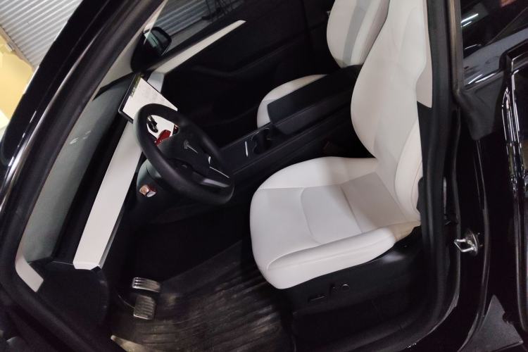 Used Tesla Model Y 2021 Long-Range All-Wheel-Drive Version